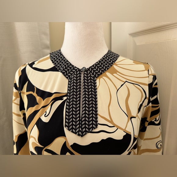 J. McLaughlin dress - NWOT- XS. Multicolored straight style - Picture 2 of 11